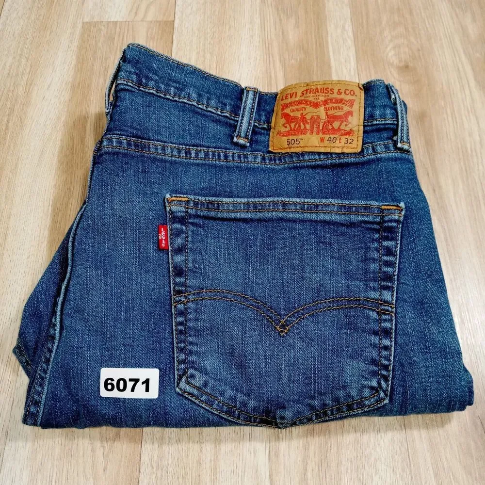 Levis light stains